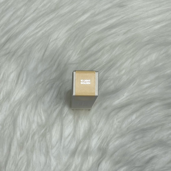 Triclone Skin Tech Concealer - Picture 3 of 3